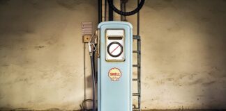 Czy benzyna jest lżejsza od ropy?