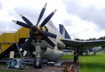 Jak wyczyścić układ wspomagania kierownicy?